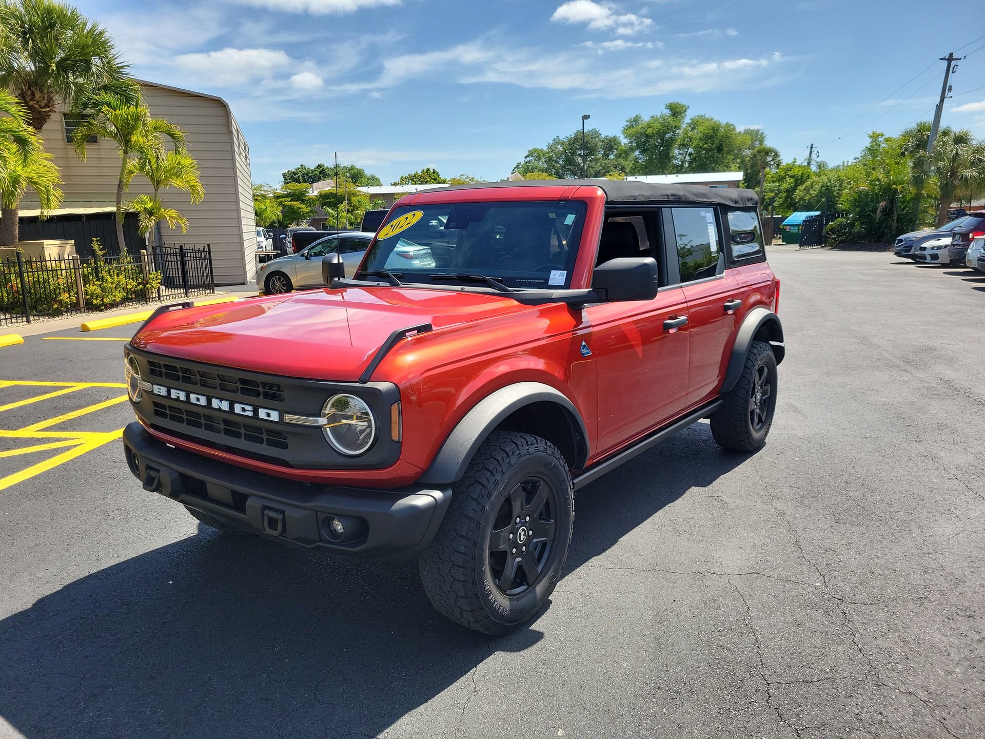 Used 2022 Ford Bronco Black Diamond image 10