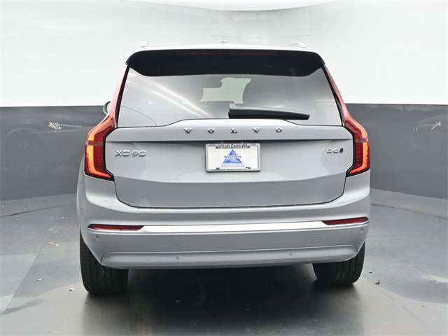 New 2026 Volvo XC90 B6 Plus w/ Protection Package Premier image 7