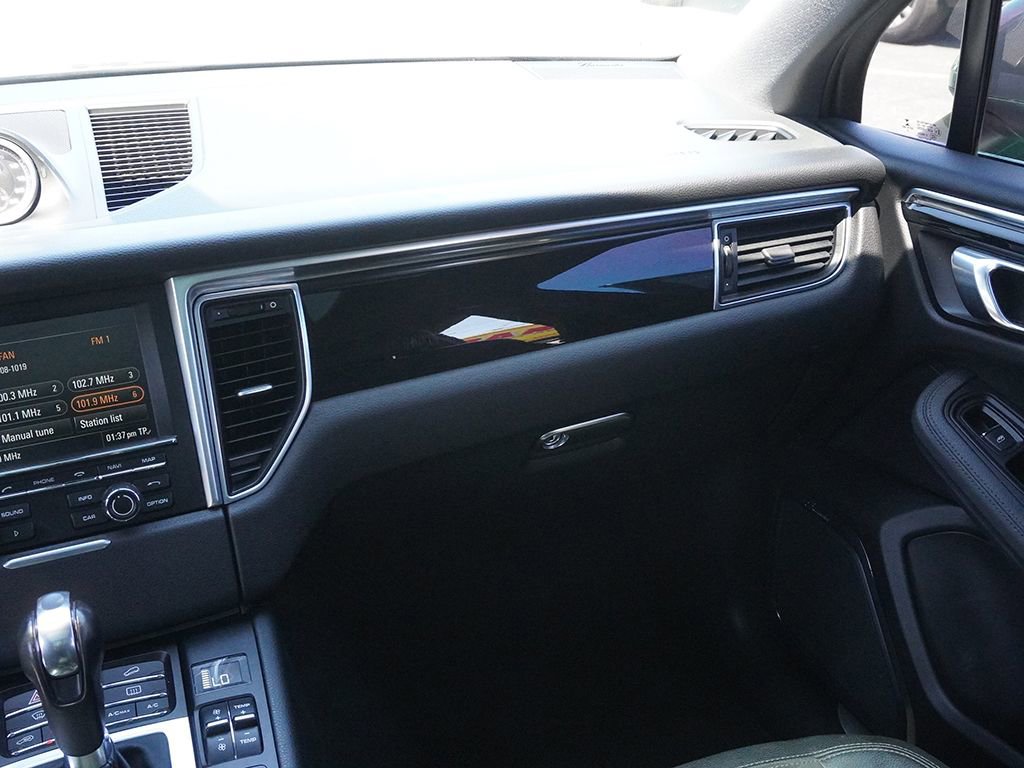Used 2015 Porsche Macan S AWD/4WD image 26