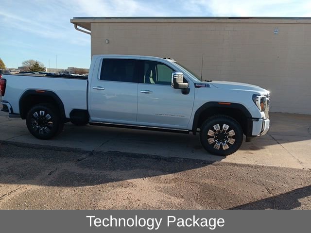 New 2026 GMC Sierra 2500 Denali w/ Denali Reserve Package image 3