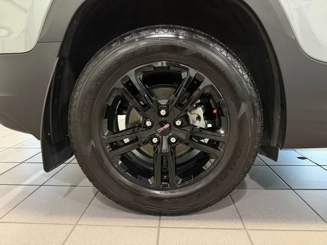 Used 2023 GMC Terrain AT4 w/ Infotainment Package II AWD/4WD image 9
