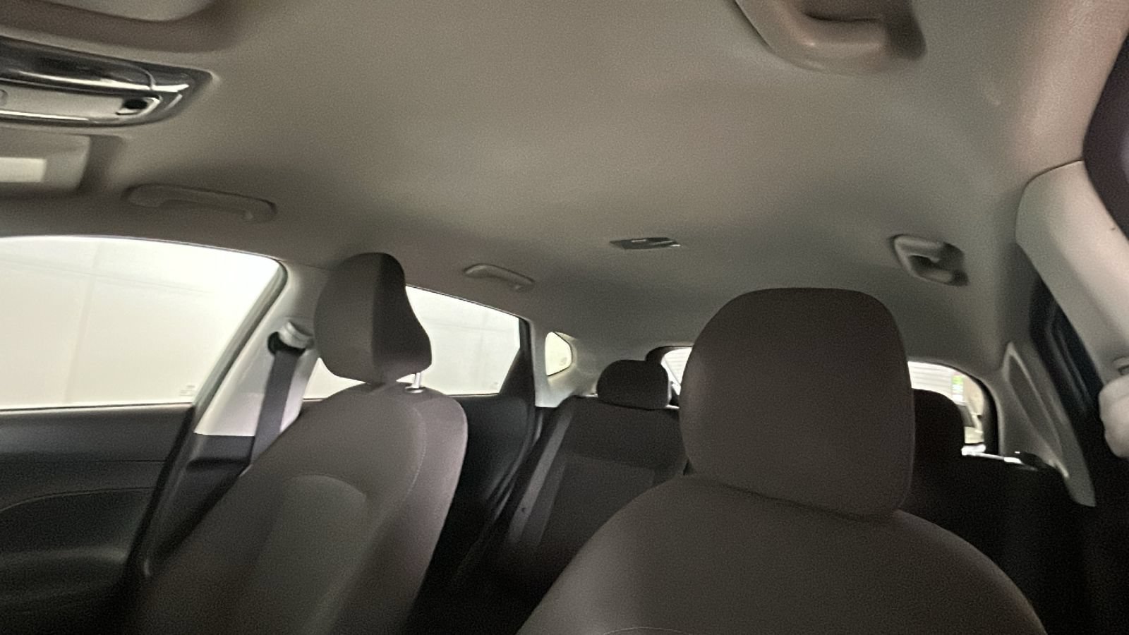 Used 2025 Hyundai Kona SEL FWD image 15