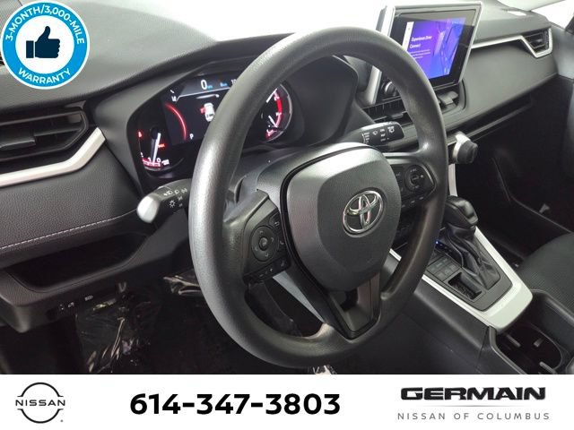 Used 2023 Toyota RAV4 LE AWD/4WD image 16
