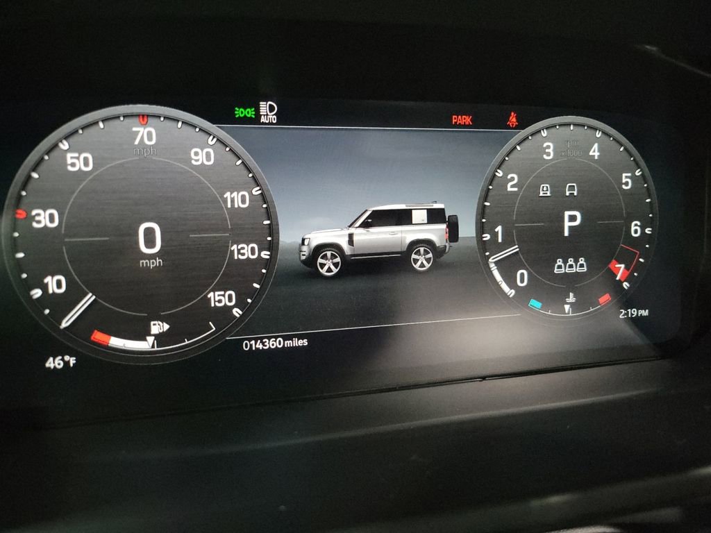 Used 2023 Land Rover Defender 110 75th Limited Edition image 17