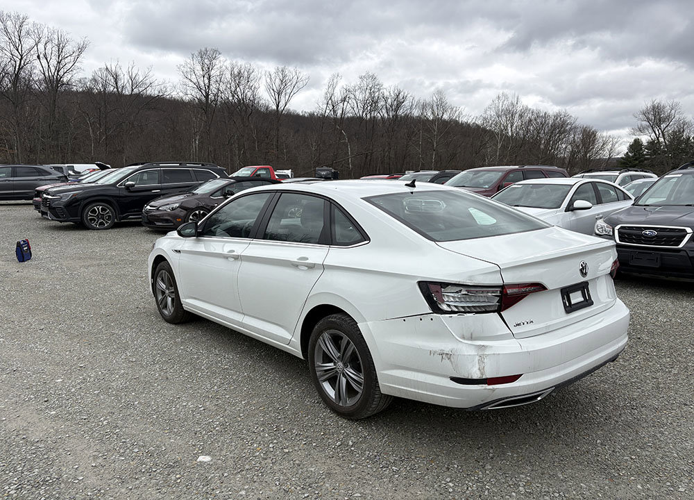 Used 2019 Volkswagen Jetta R-Line w/ R-Line Cold Weather Package image 1