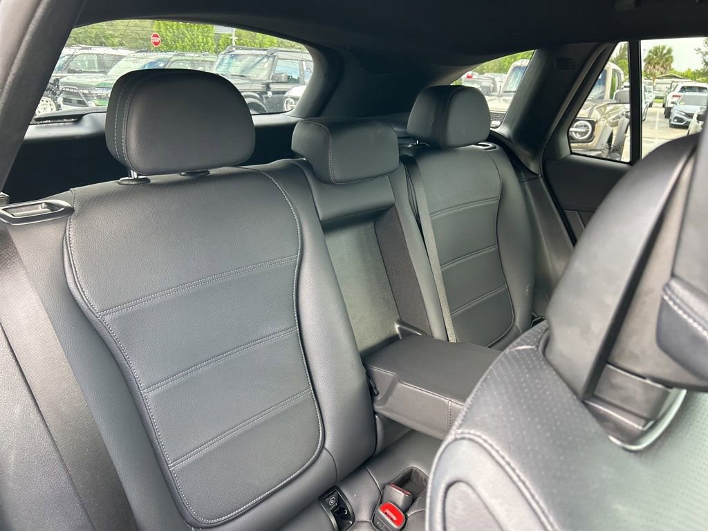 Used 2024 Mercedes-Benz GLC 300 4MATIC image 43