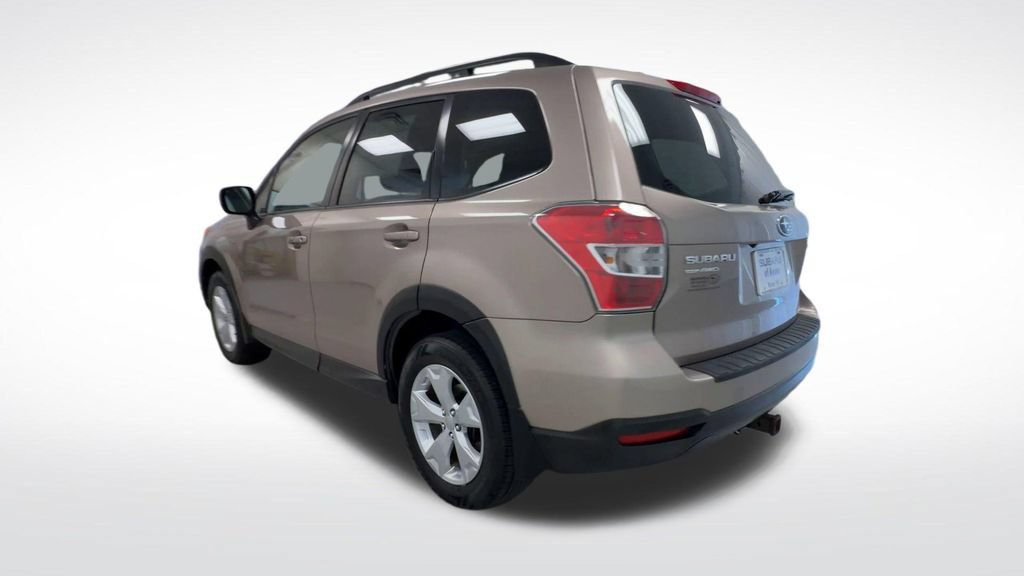 Used 2016 Subaru Forester 2.5i Premium w/ All-Weather Package AWD/4WD image 6