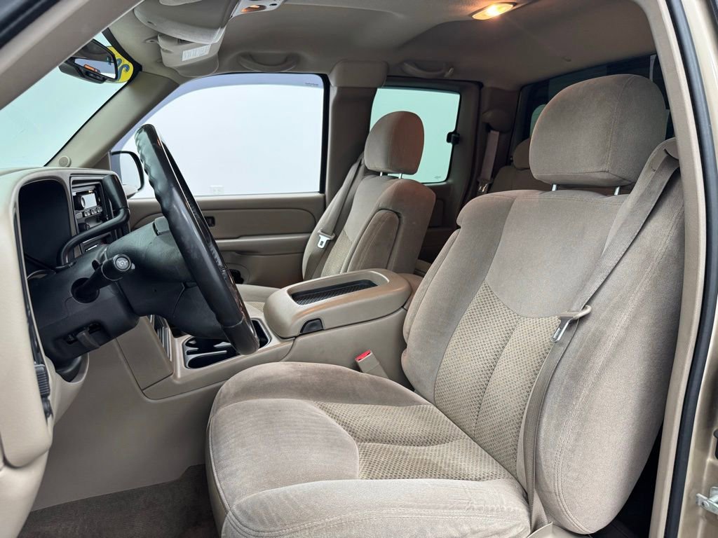 Used 2006 Chevrolet Silverado 1500 LT w/ Light Duty Power Package image 16