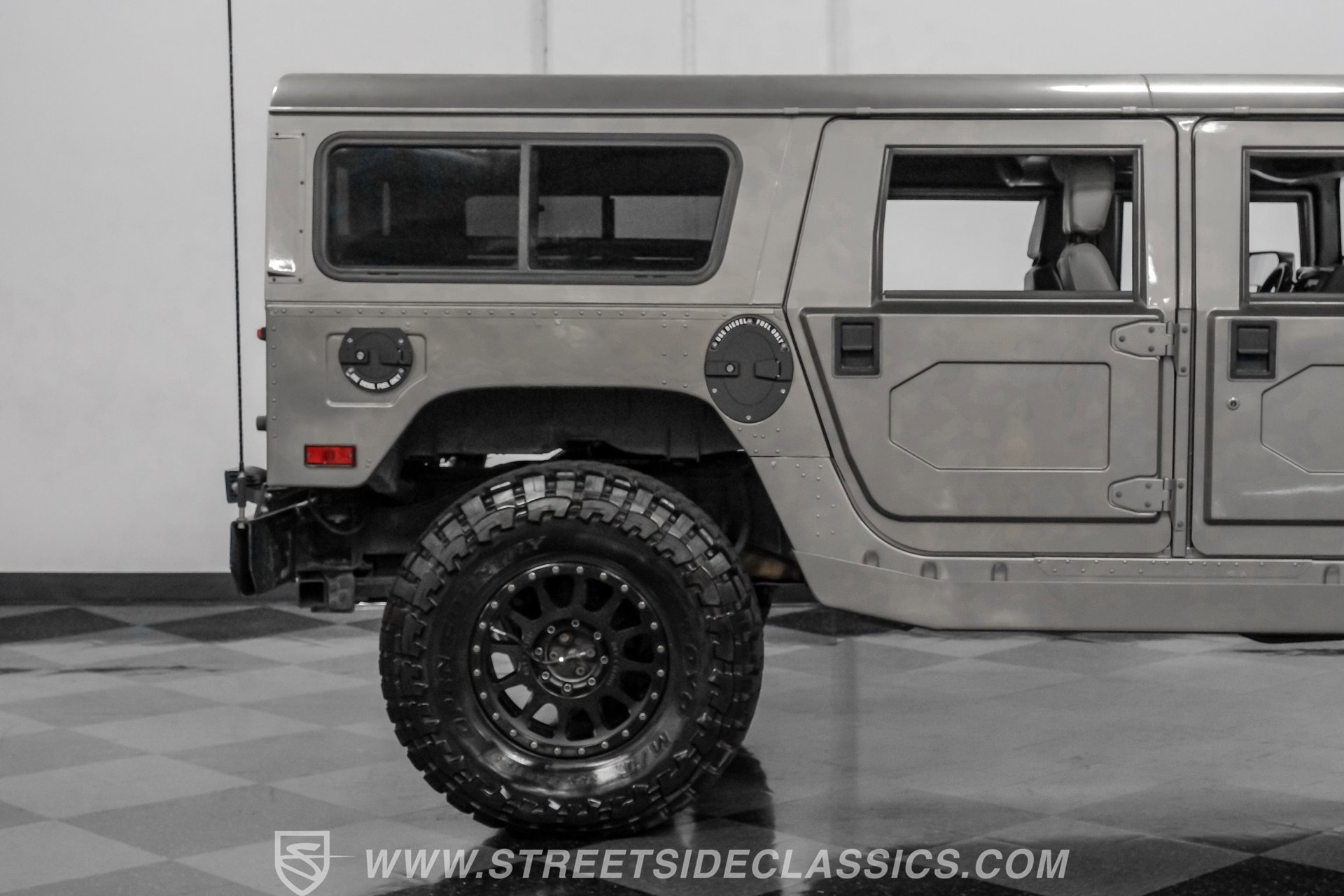 Used 2002 HUMMER H1 4-Door Wagon image 29