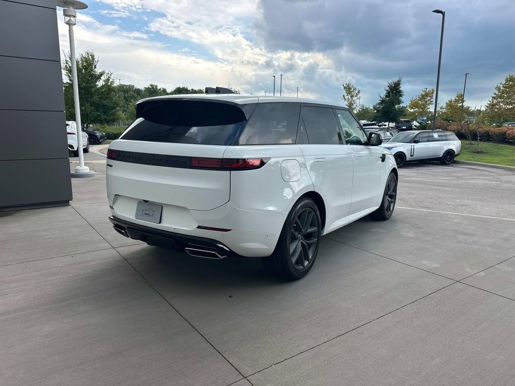 New 2025 Land Rover Range Rover Sport Dynamic SE image 5