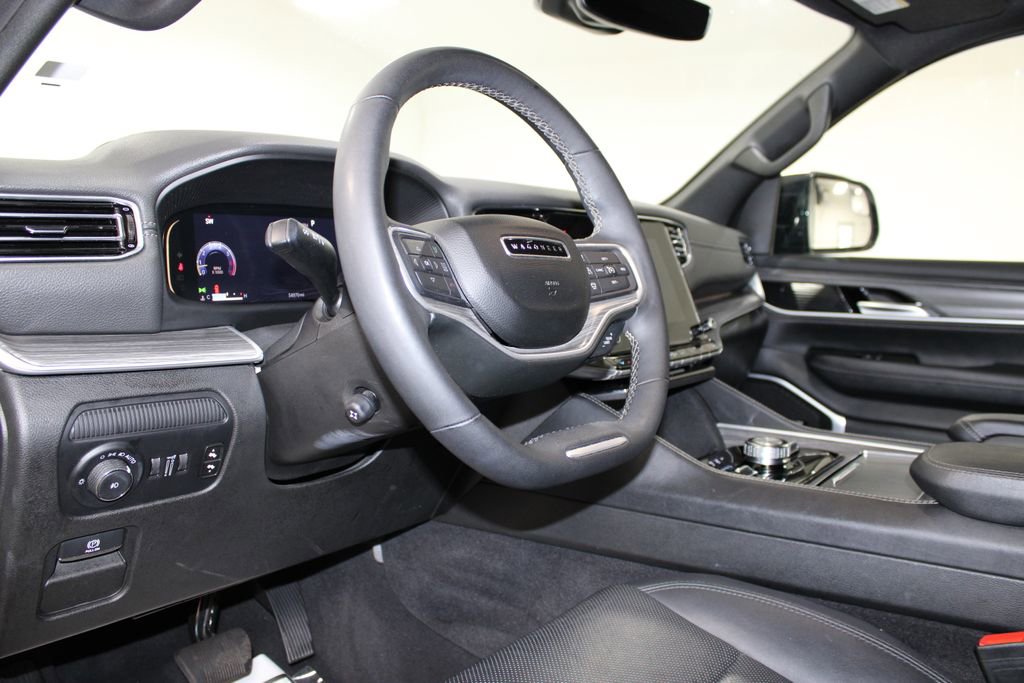 Used 2024 Jeep Wagoneer Series III image 24
