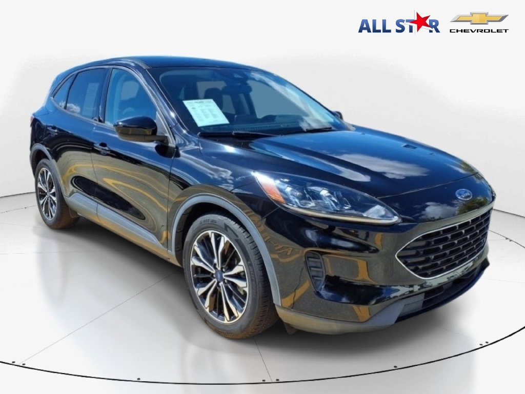 Used 2022 Ford Escape SE w/ SE Sport Appearance Package
