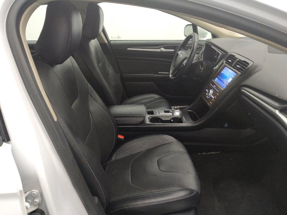 Used 2020 Ford Fusion Titanium AWD/4WD image 21
