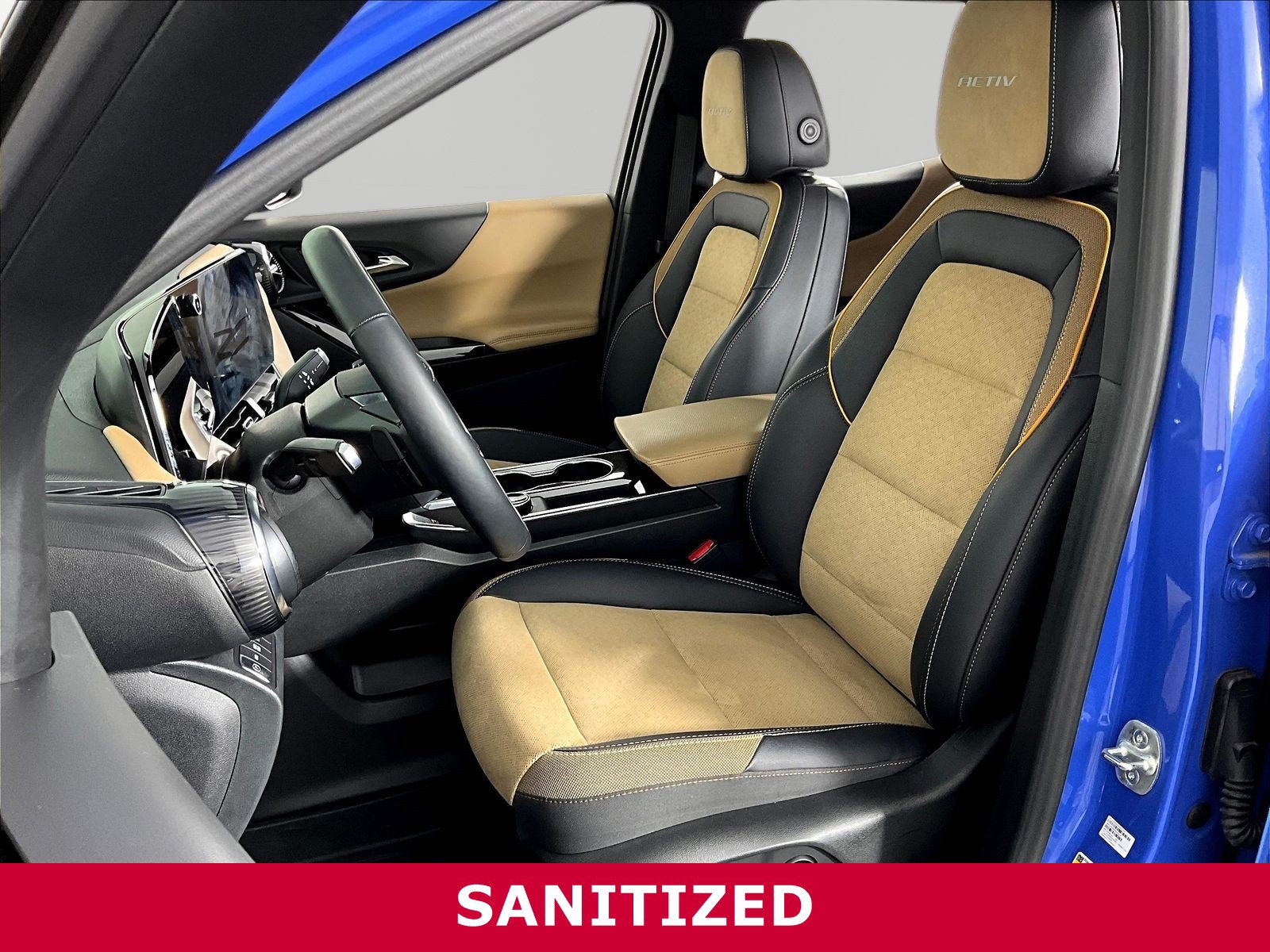 Used 2025 Chevrolet Equinox ACTIV w/ Safety and Technology Package AWD/4WD image 20