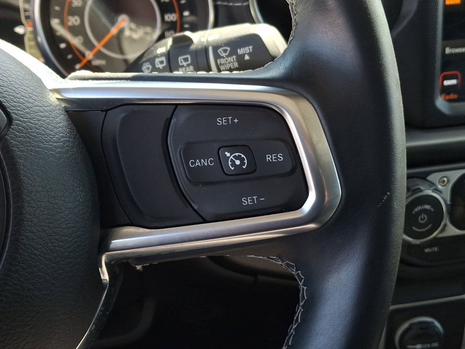 Used 2018 Jeep Wrangler Unlimited Sahara image 22