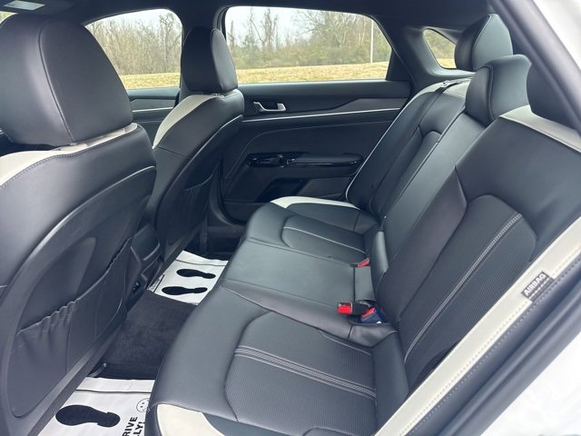Used 2025 Kia K5 GT-Line image 13
