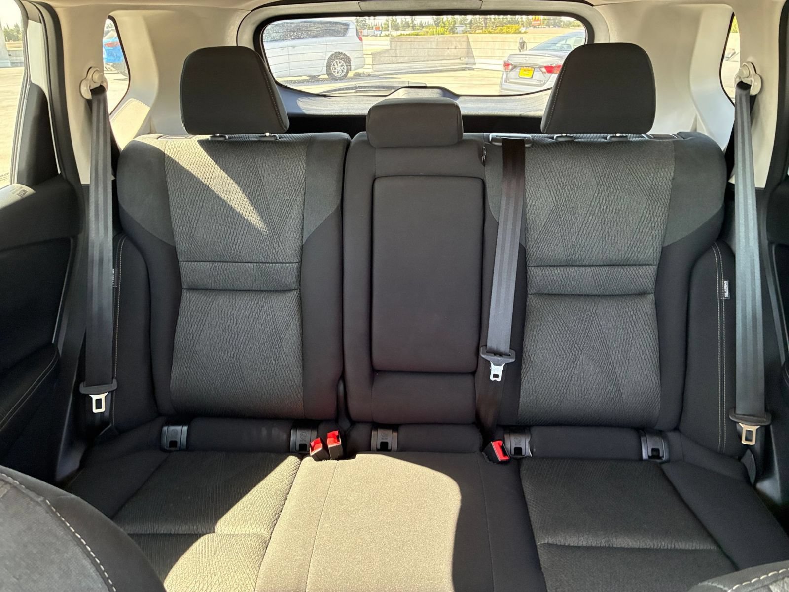 Used 2025 Nissan Rogue SV FWD image 39