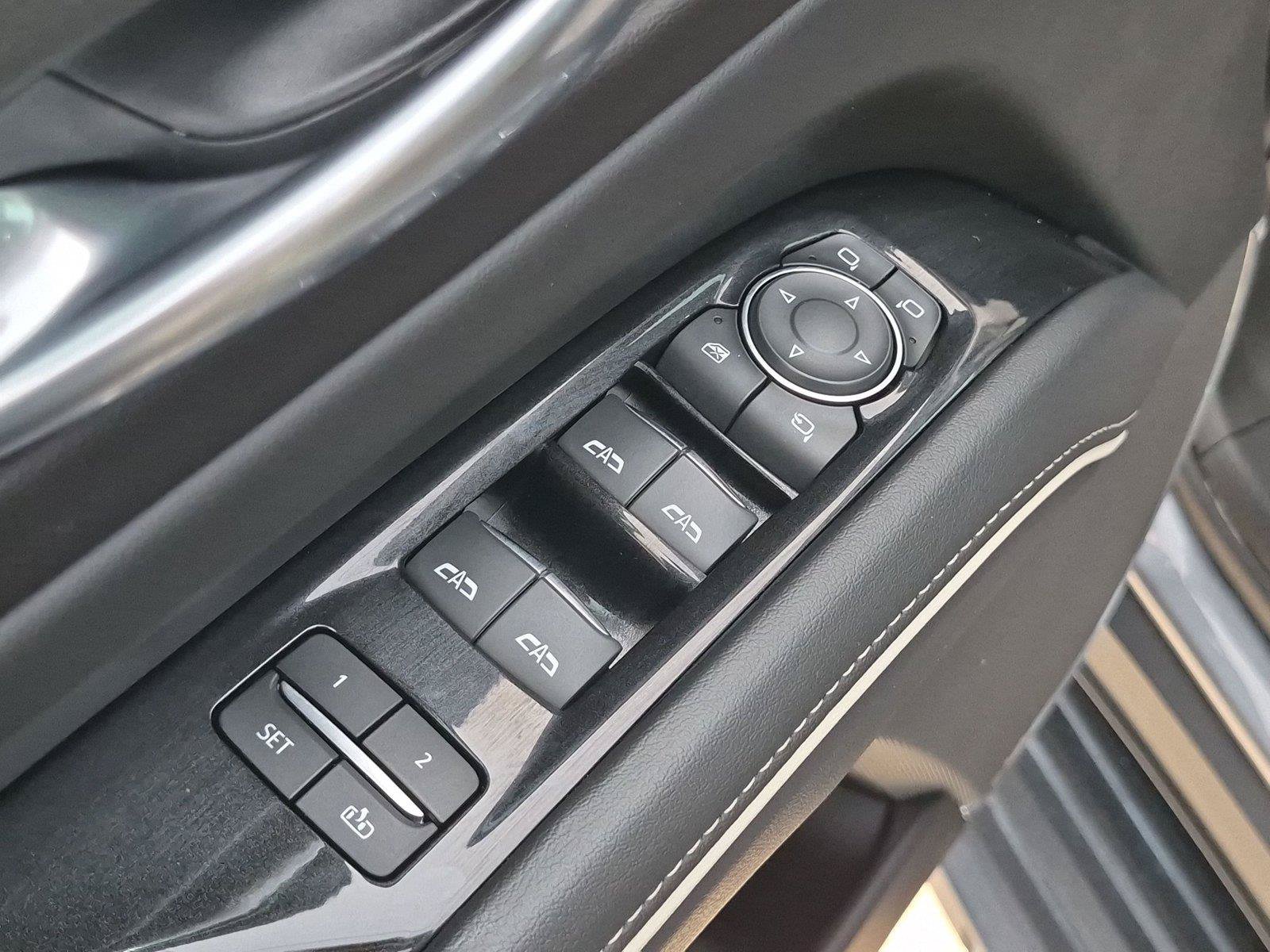 Used 2022 Cadillac Escalade ESV Premium Luxury AWD/4WD image 26