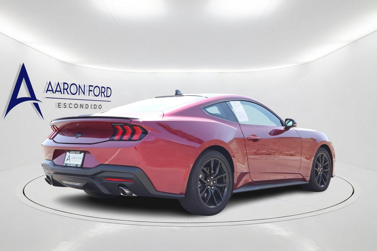 Used 2025 Ford Mustang Premium RWD image 4