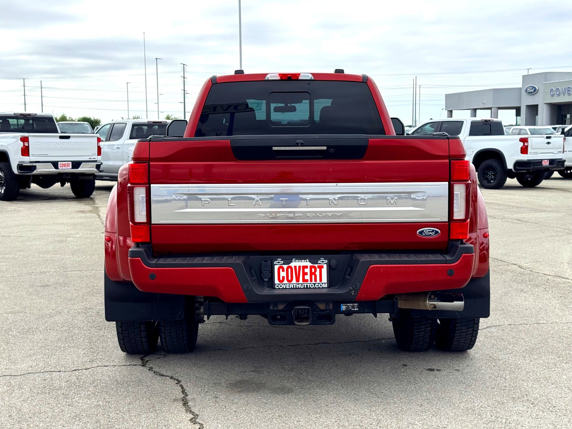 Used 2022 Ford F450 Platinum w/ FX4 Off-Road Package image 8