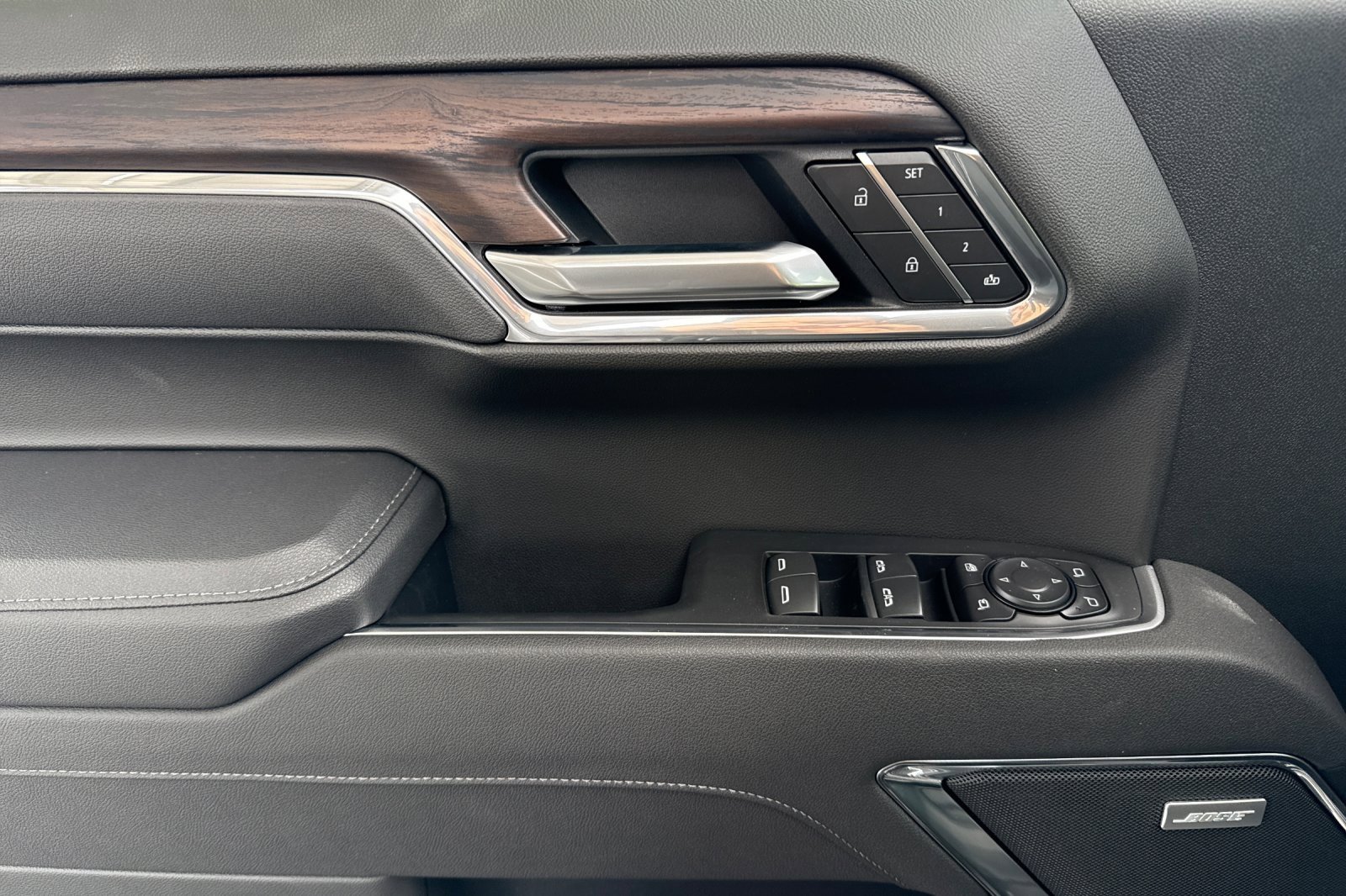 New 2026 GMC Sierra 1500 SLT w/ SLT Premium Package image 12