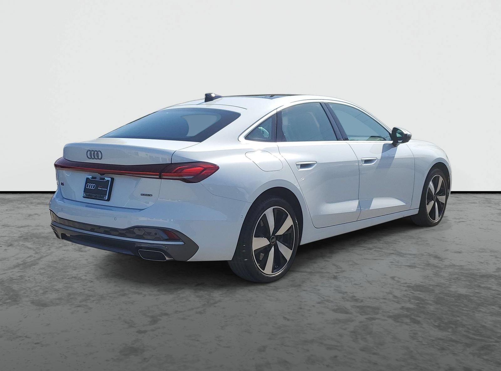 Used 2025 Audi A5 2.0T Premium Plus w/ Premium Plus AWD/4WD image 4