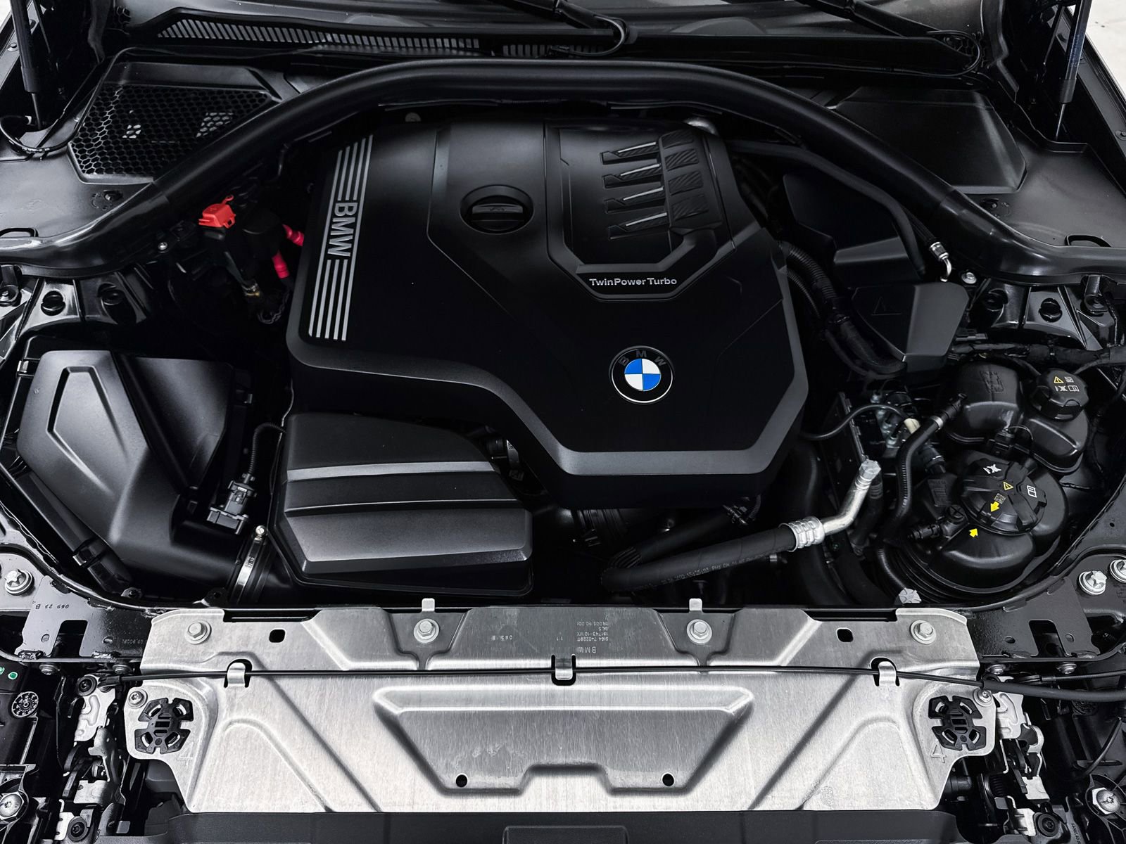 Used 2023 BMW 330i Sedan w/ M Sport Package RWD image 11
