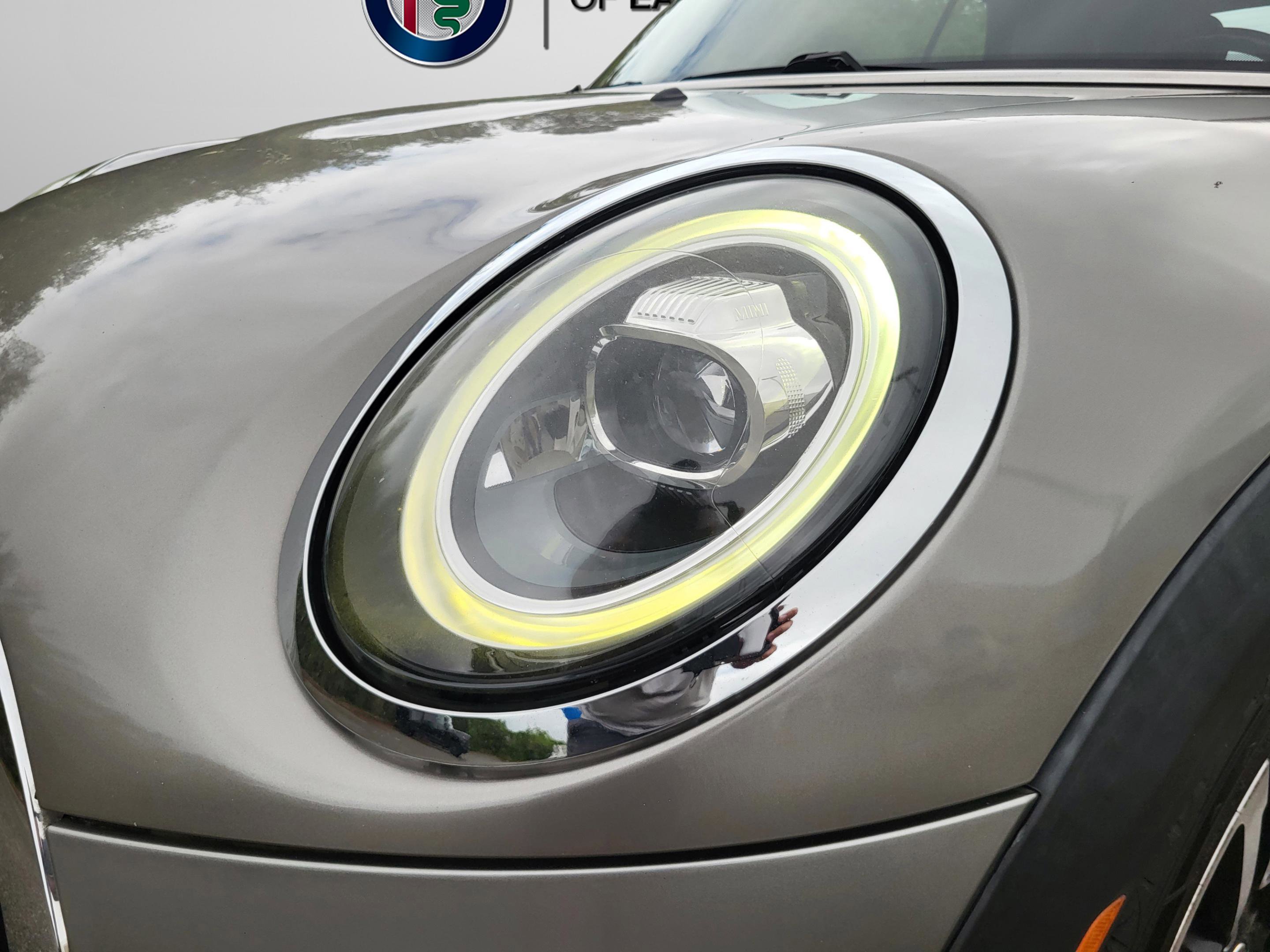 Used 2019 MINI Cooper Convertible w/ Premium Package image 19