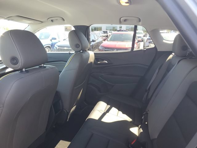 Certified 2025 Chevrolet Trax ACTIV w/ Driver Confidence Package FWD image 8
