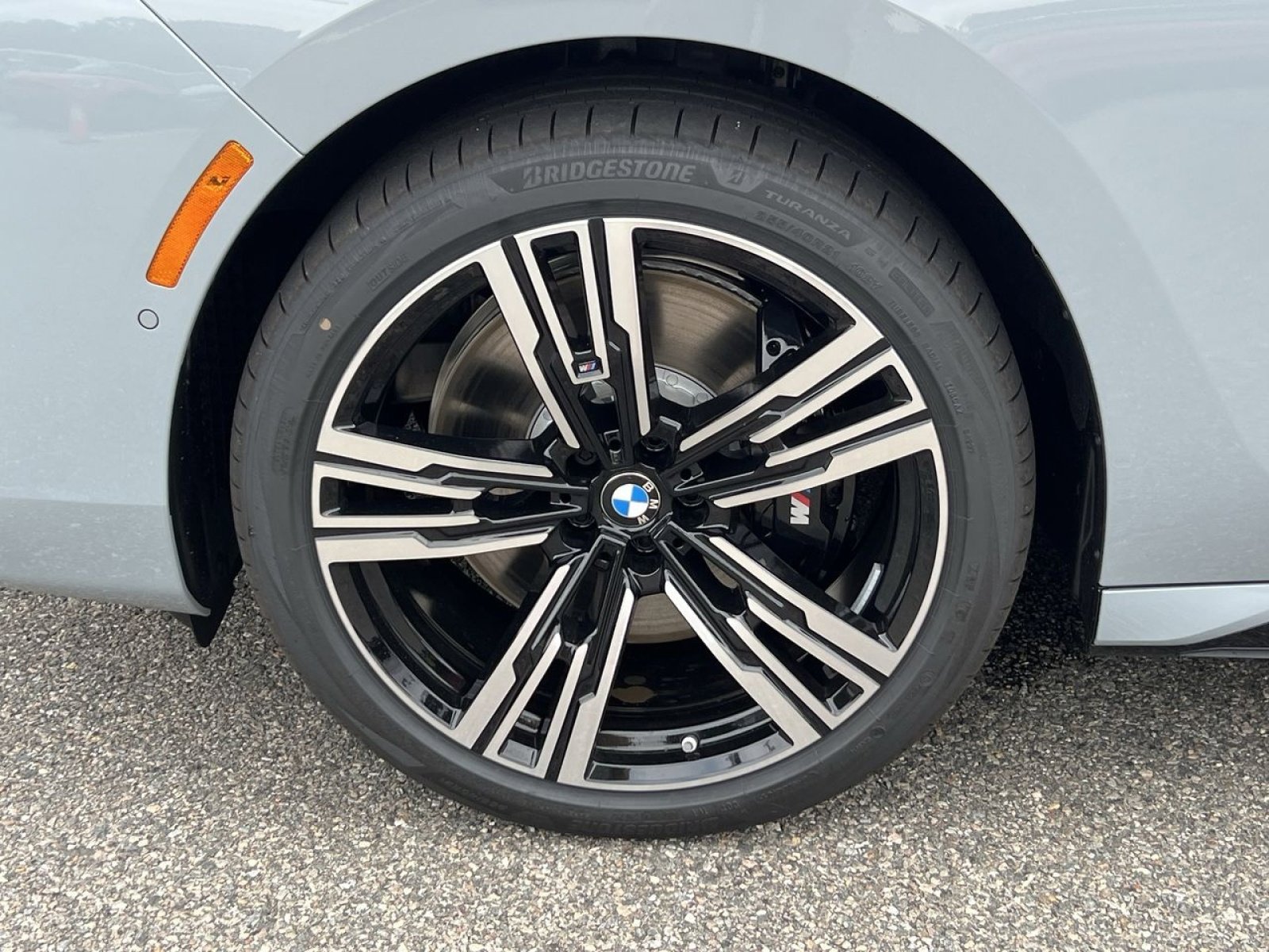 New 2025 BMW 740i xDrive w/ Executive Package image 9