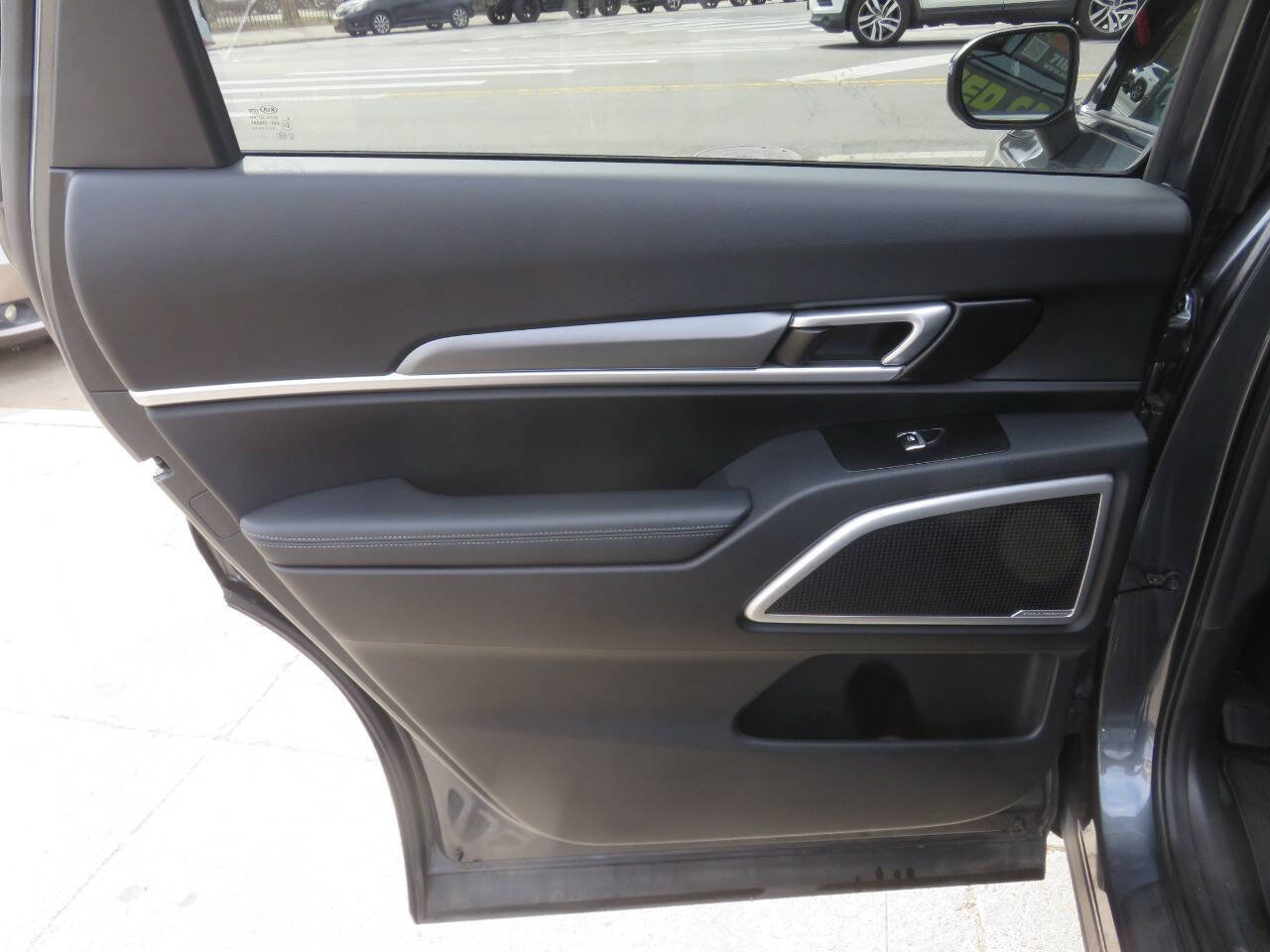 Used 2020 Kia Telluride LX AWD/4WD image 31
