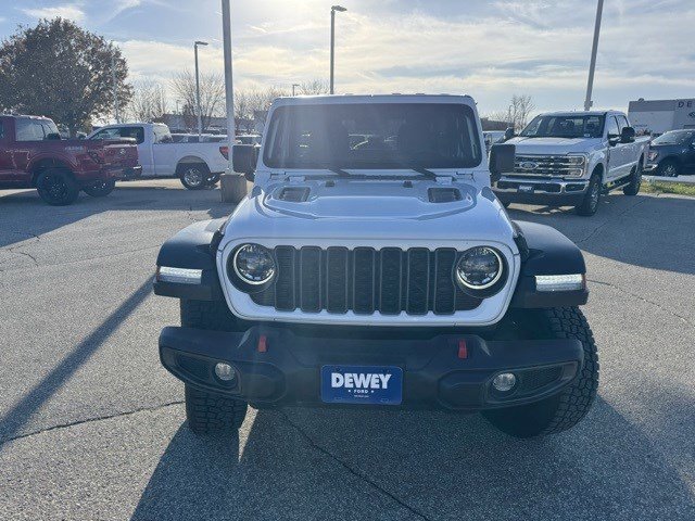 Used 2024 Jeep Wrangler Unlimited Rubicon image 2