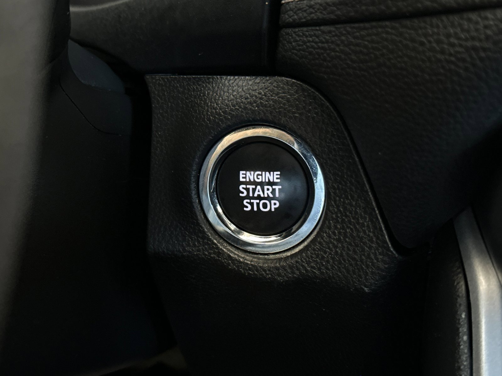 Used 2023 Toyota RAV4 XLE image 20