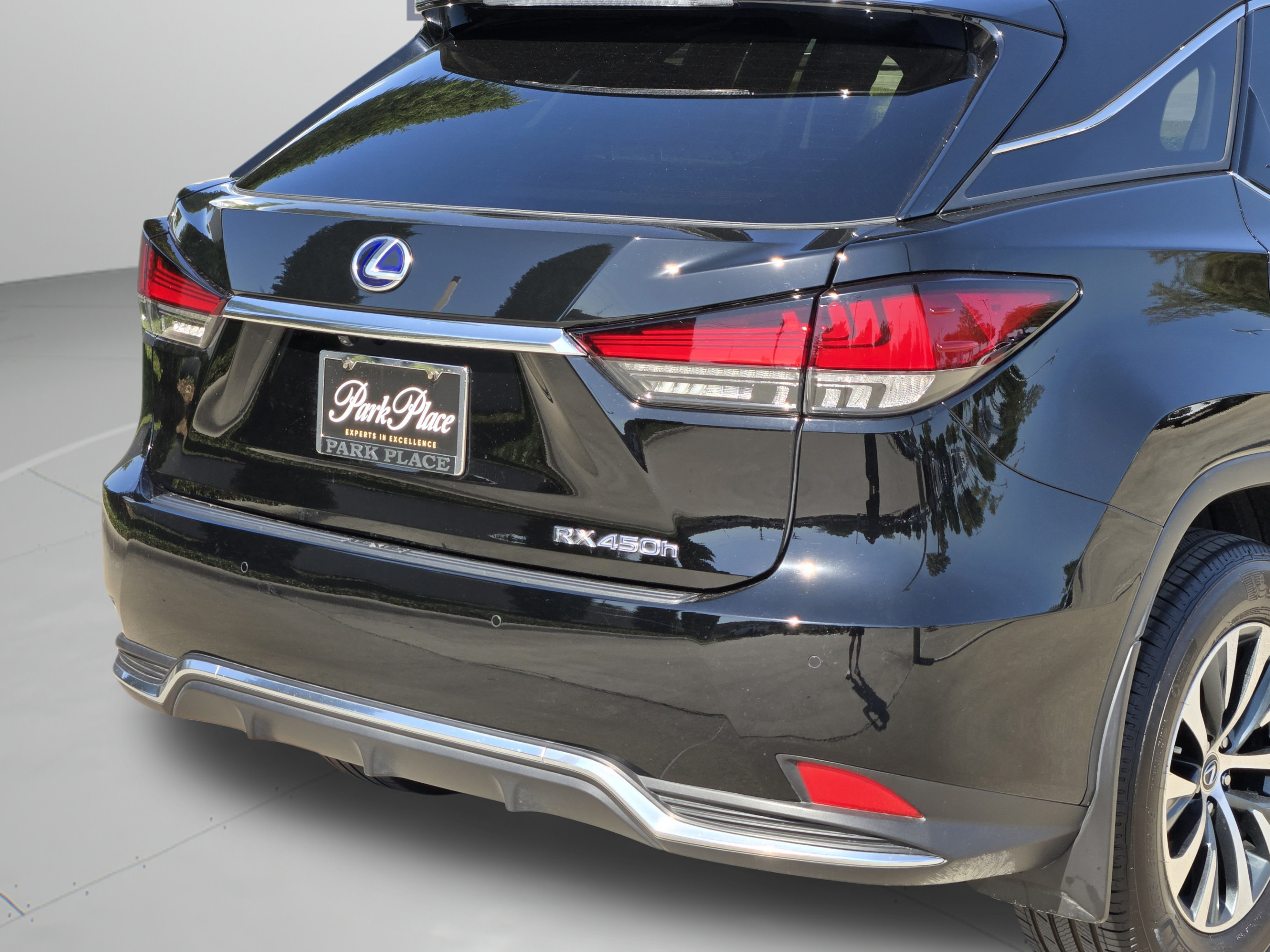 Certified 2020 Lexus RX 450h AWD w/ Premium Package image 38