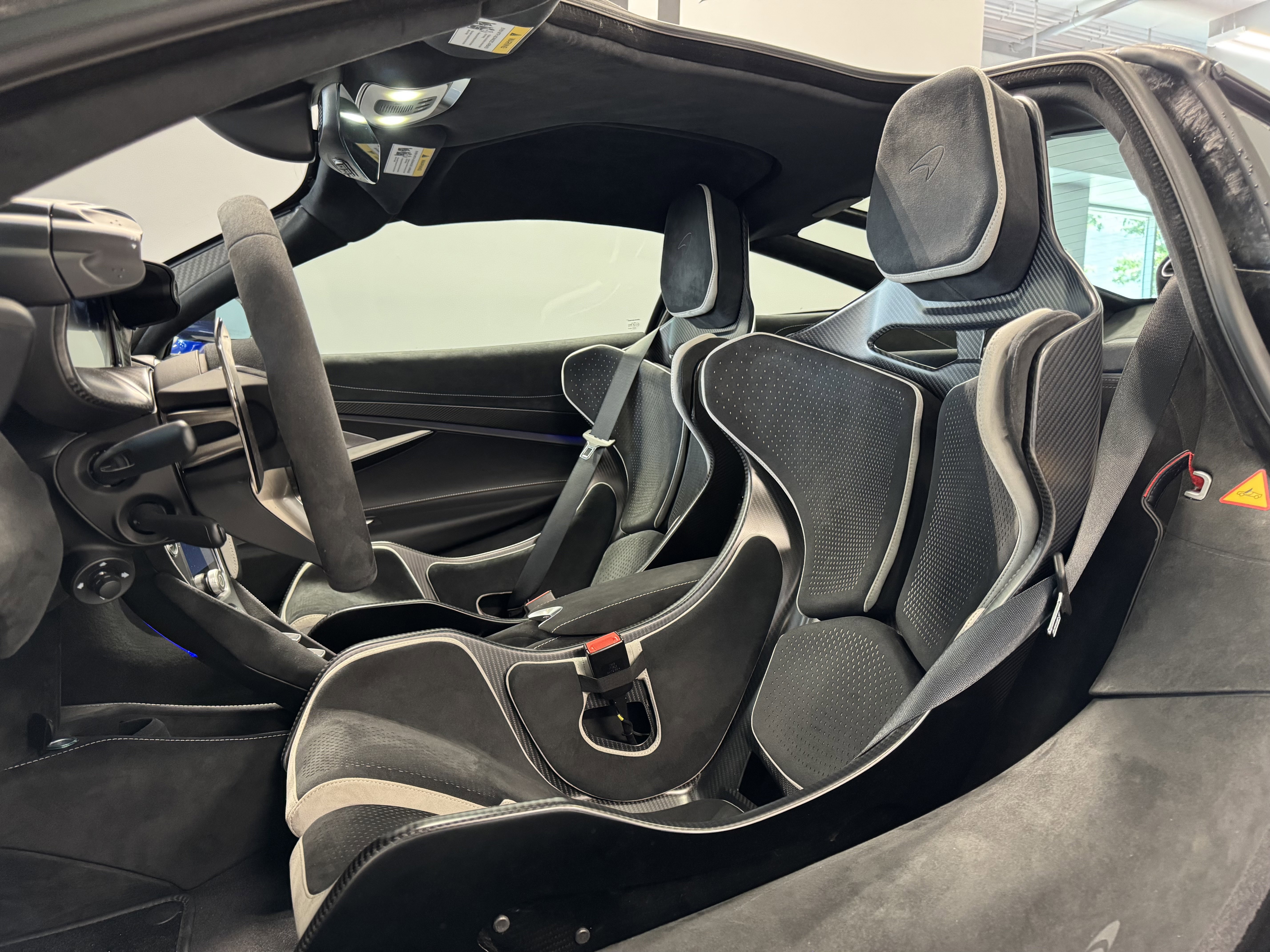 Used 2024 McLaren 750S image 14