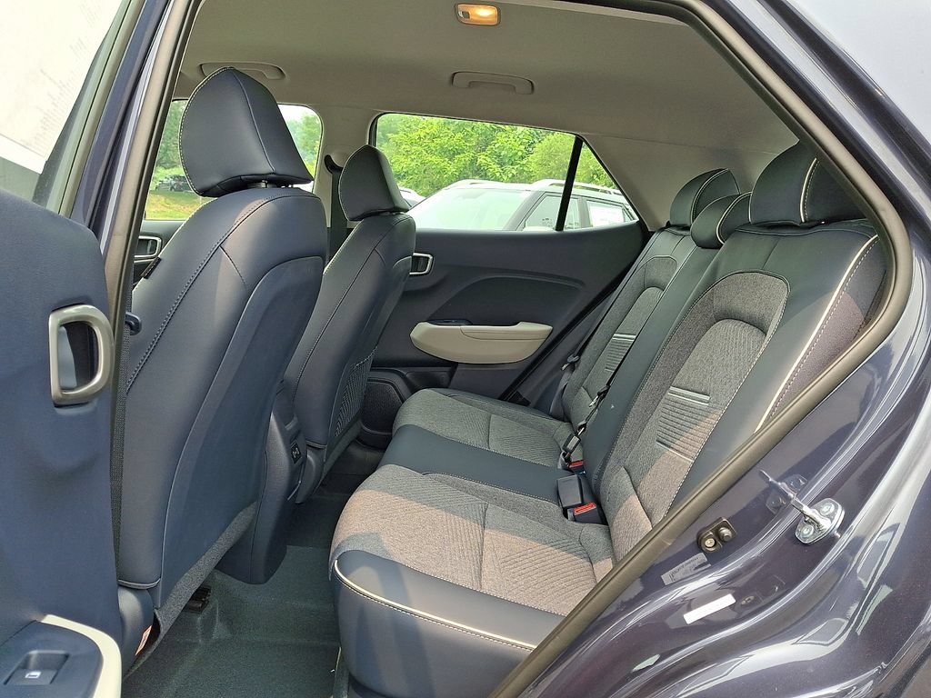 New 2026 Hyundai Venue SEL FWD image 7
