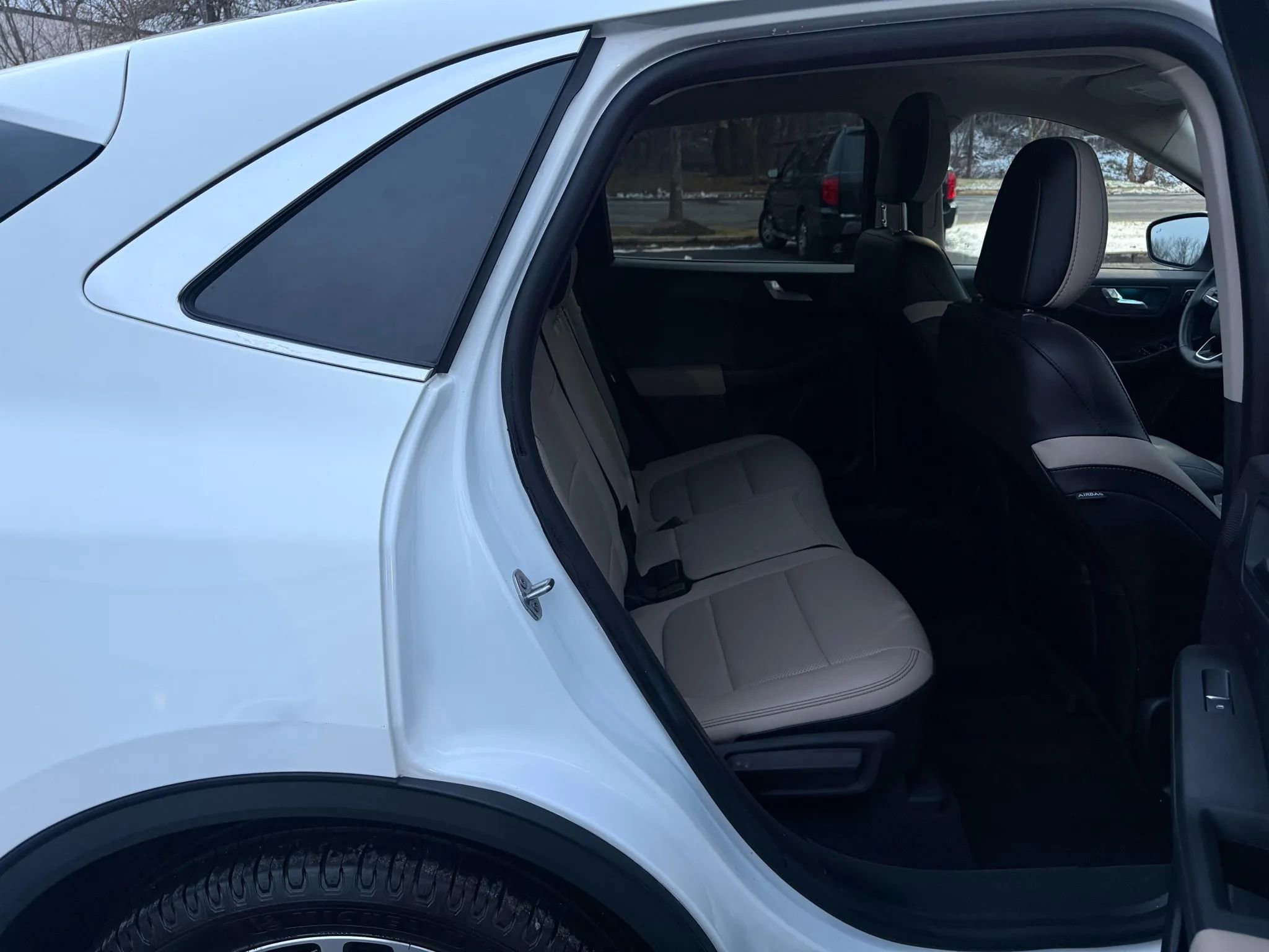 Used 2020 Ford Escape Titanium image 26