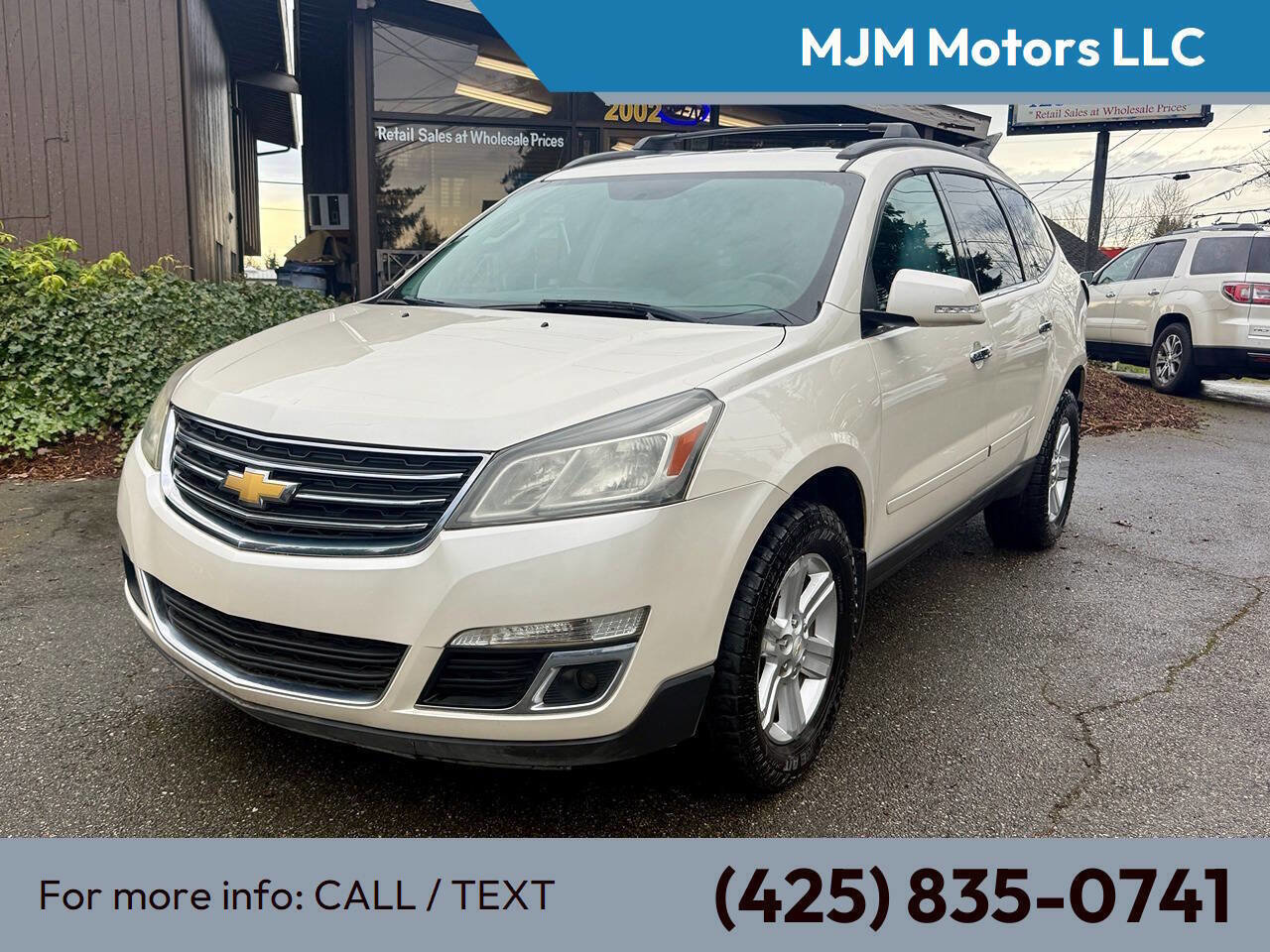Used 2014 Chevrolet Traverse LT AWD/4WD image 1