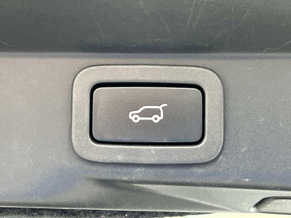 Used 2020 Land Rover Range Rover Sport HSE image 13