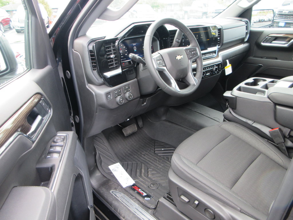 New 2026 Chevrolet Silverado 1500 LT w/ Z71 Off-Road Package AWD/4WD image 15