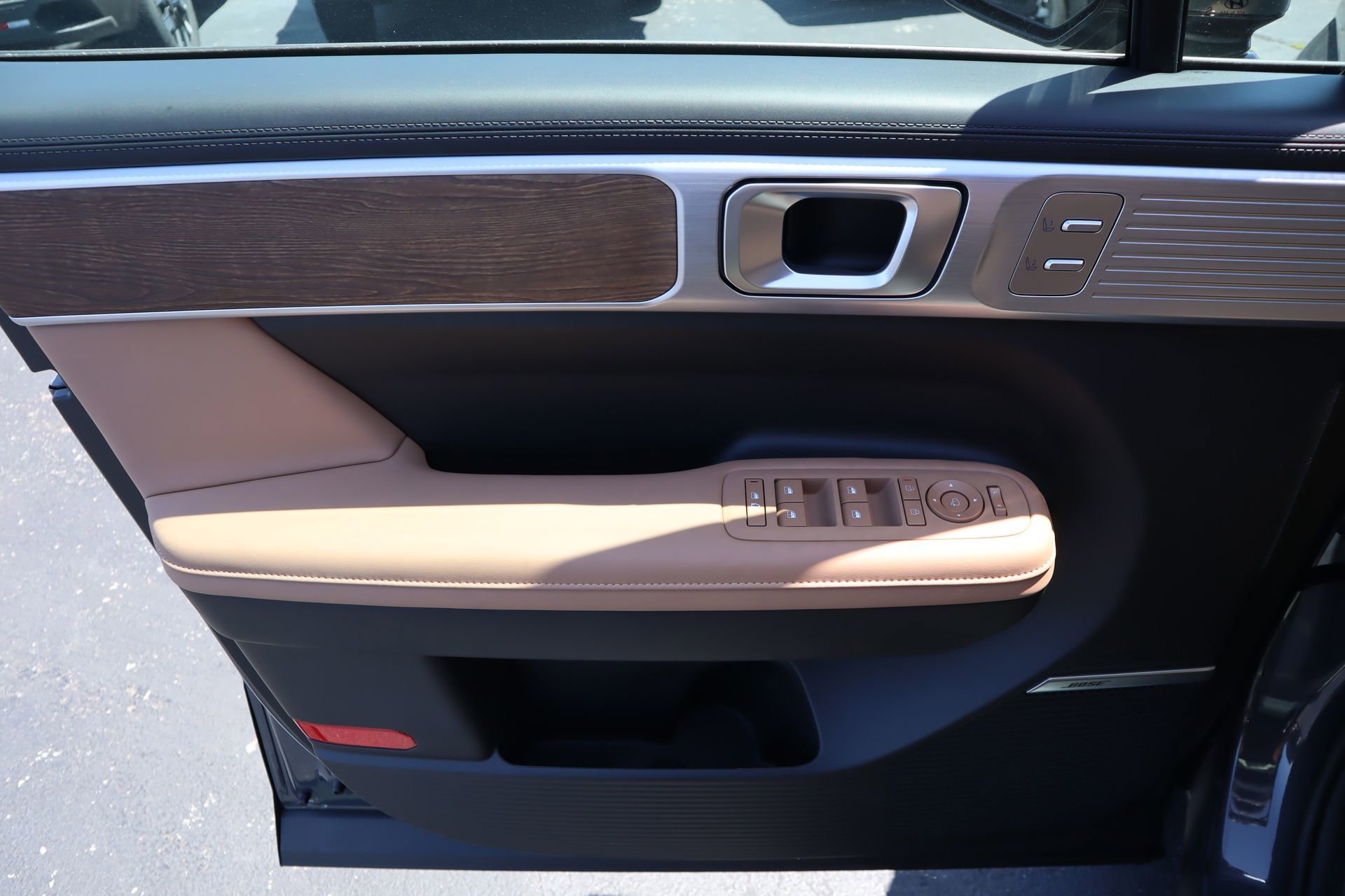 New 2026 Hyundai Santa Fe Calligraphy FWD image 16