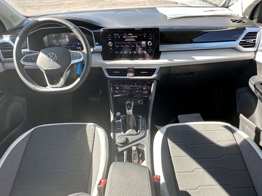 New 2025 Volkswagen Taos SE image 10