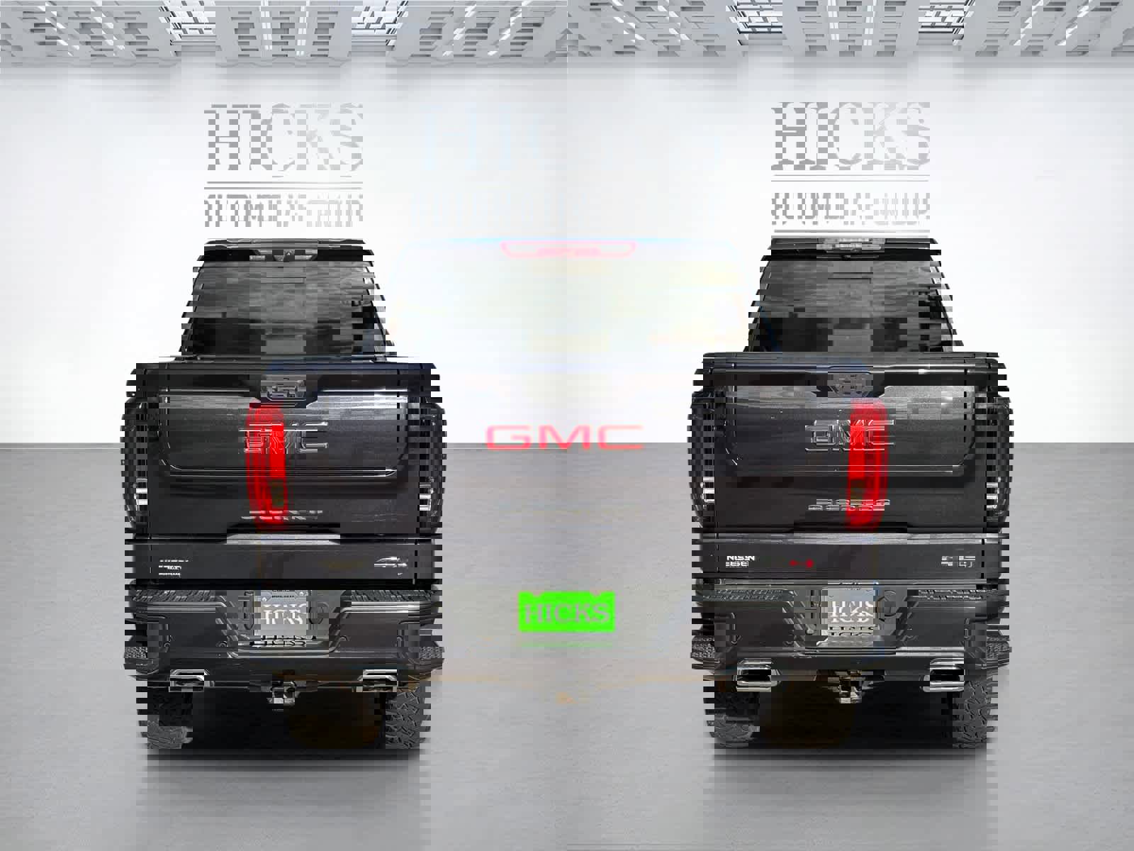 Used 2022 GMC Sierra 1500 AT4 w/ Technology Package image 6