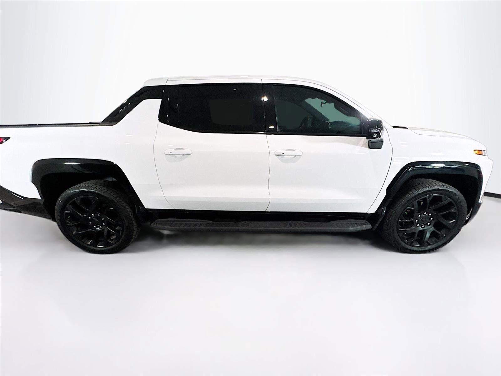Used 2024 Chevrolet Silverado EV RST image 30