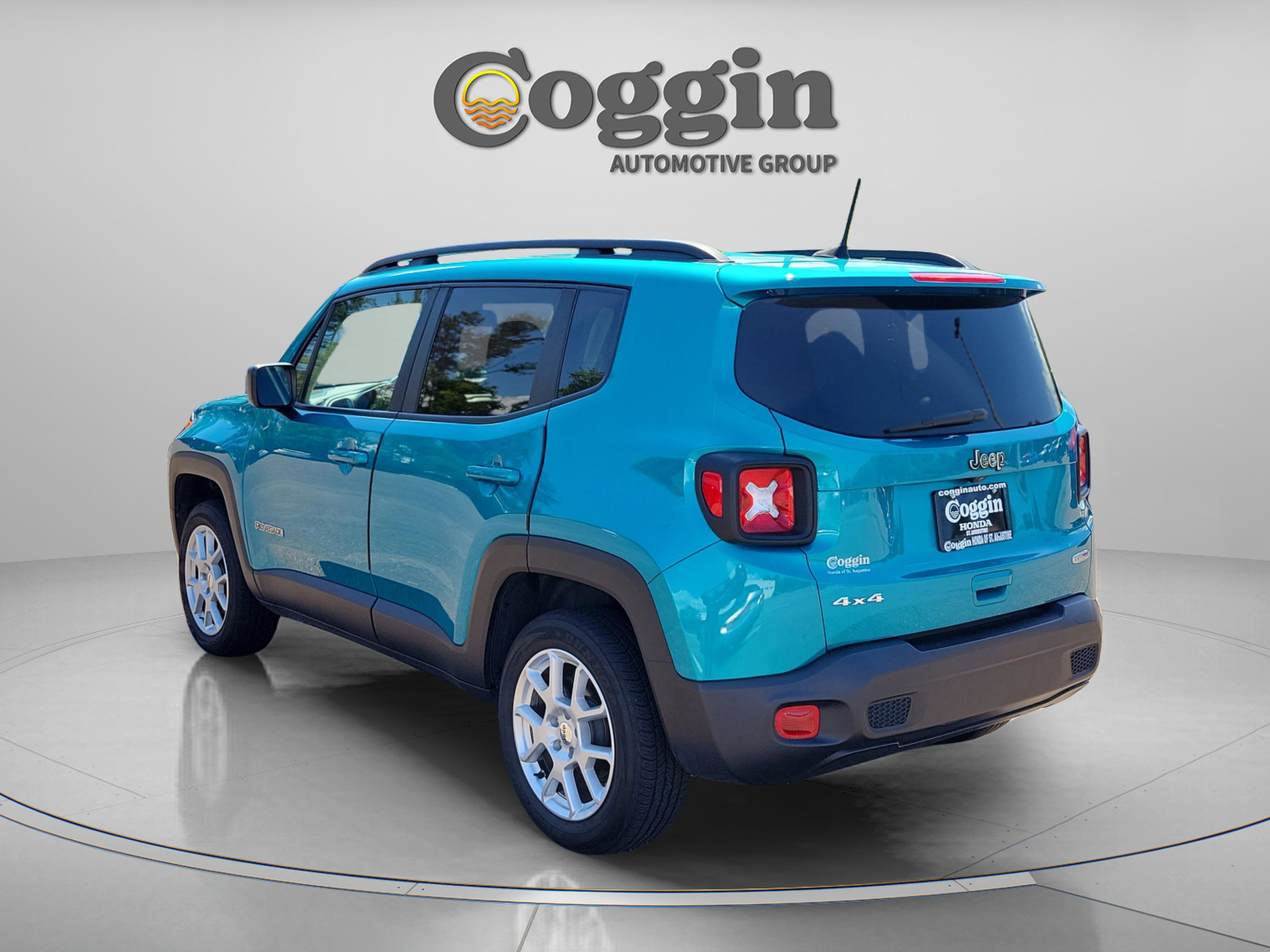 Used 2022 Jeep Renegade Latitude w/ Convenience Group AWD/4WD image 3