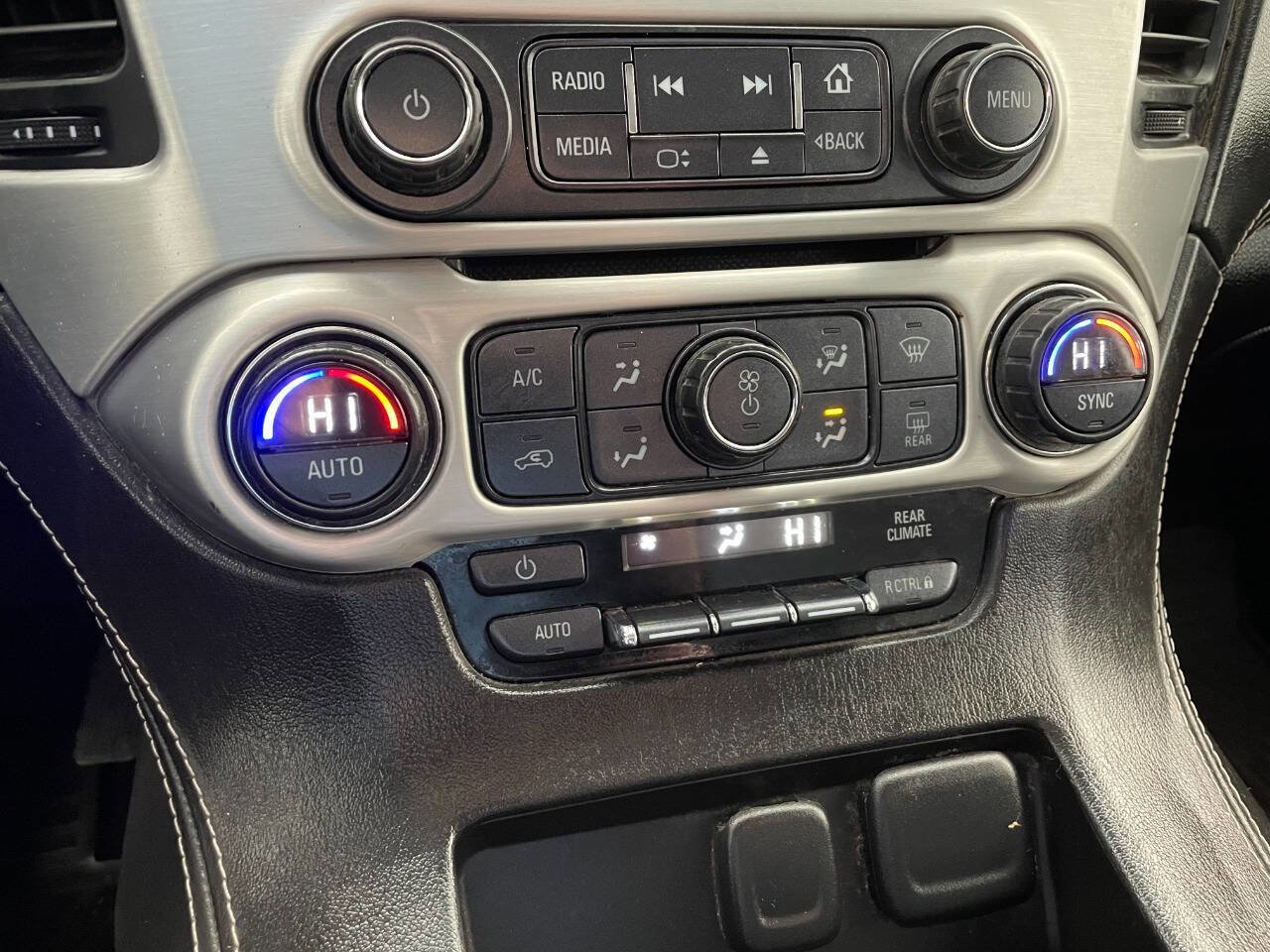 Used 2016 GMC Yukon XL SLE w/ Convenience Package image 40