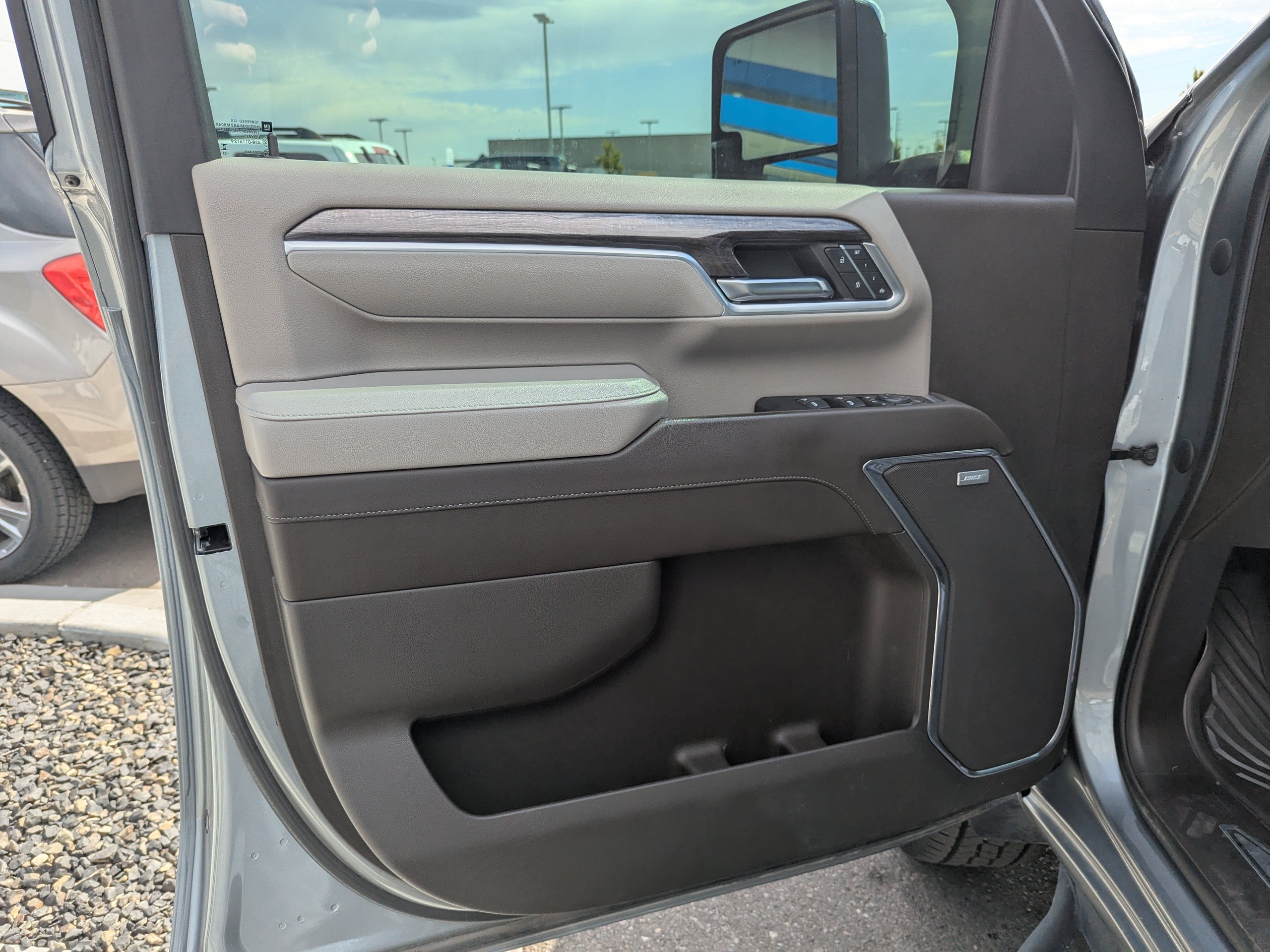 Used 2024 Chevrolet Silverado 3500 LTZ w/ LTZ Convenience Package AWD/4WD image 10