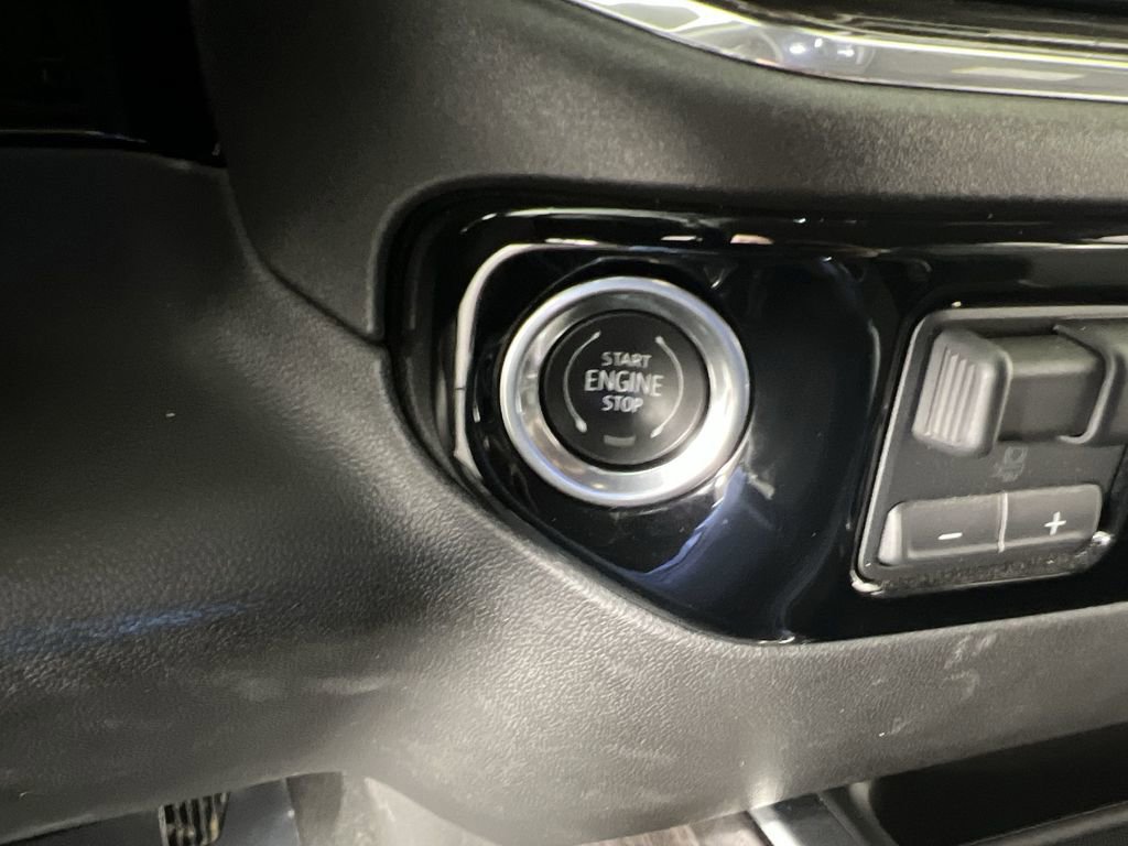 Used 2024 Chevrolet Silverado 3500 LTZ w/ LTZ Plus Package image 16