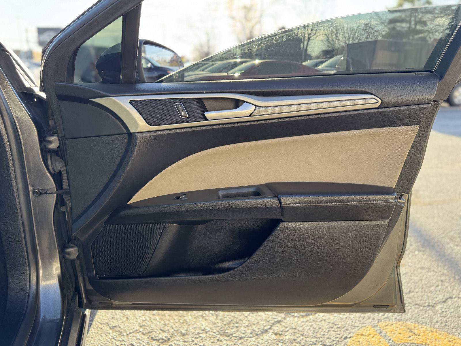 Used 2020 Ford Fusion S FWD image 35