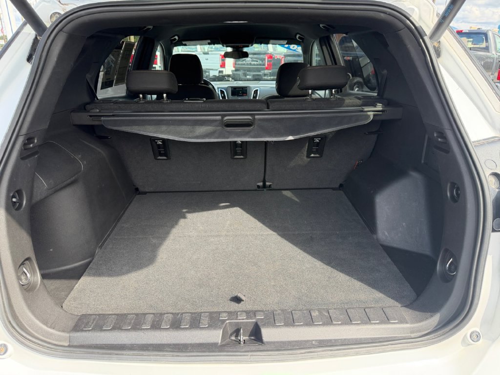 Used 2019 Chevrolet Equinox LT w/ Driver Convenience Package AWD/4WD image 23